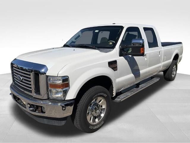 2010 Ford F-350 Super Duty Lariat — photo 1 of 11