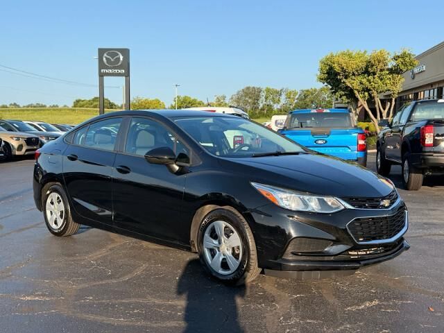 2018 Chevrolet Cruze LS Auto
