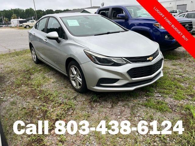 2017 Chevrolet Cruze LT Auto — photo 1 of 4