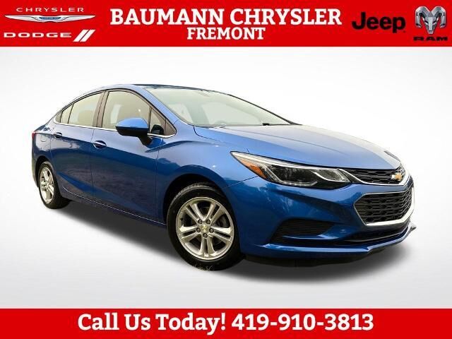 2017 Chevrolet Cruze LT Auto
