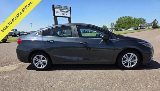 2017 Chevrolet Cruze LT Auto