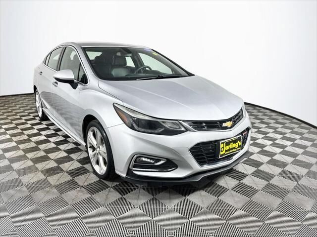 2017 Chevrolet Cruze Premier Auto — photo 1 of 13