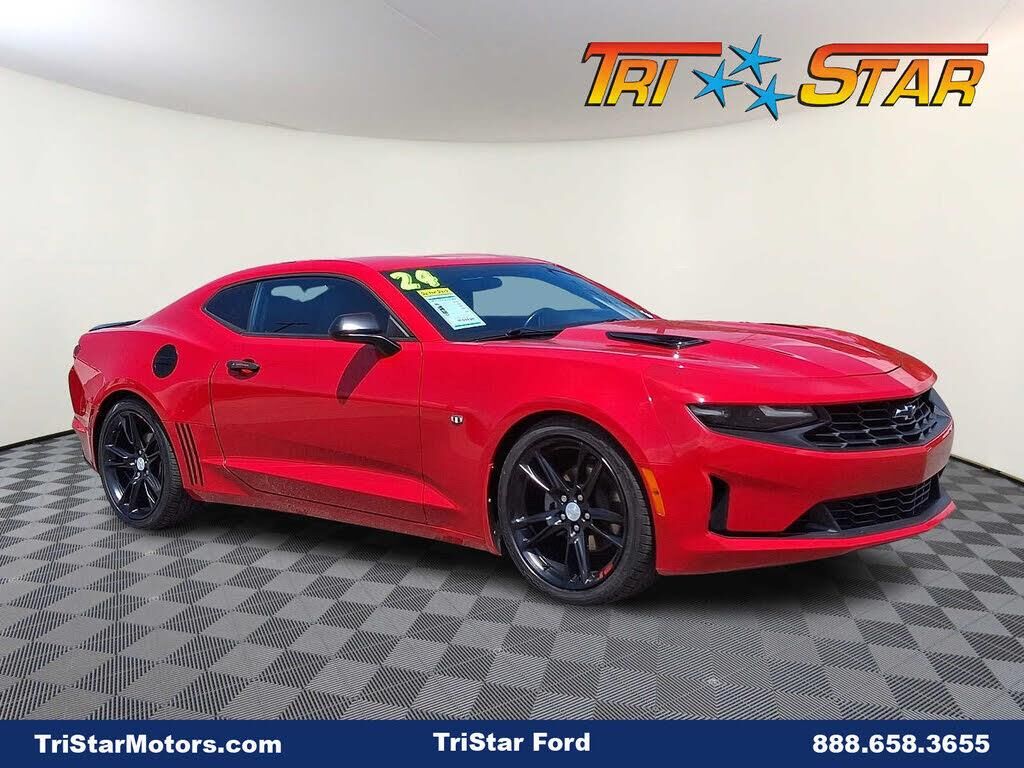2024 Chevrolet Camaro LT — photo 1 of 1