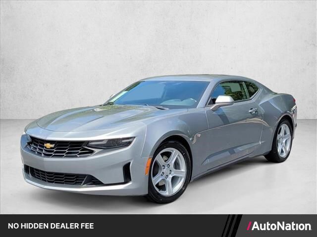 2023 Chevrolet Camaro LT — photo 1 of 13