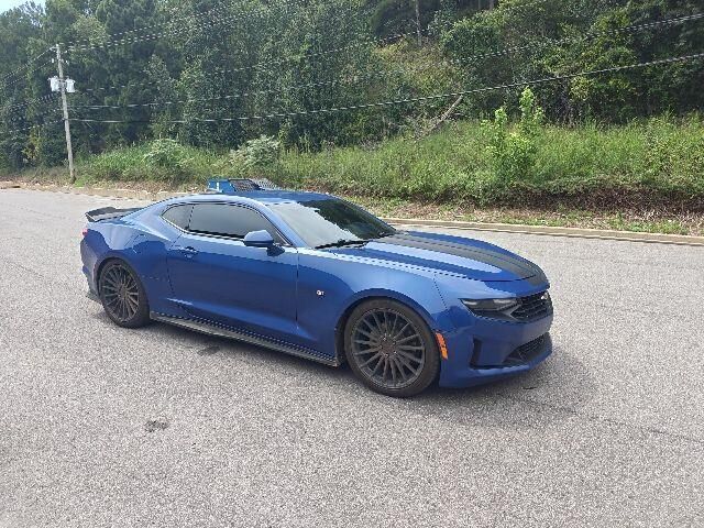 2021 Chevrolet Camaro LT — photo 1 of 13