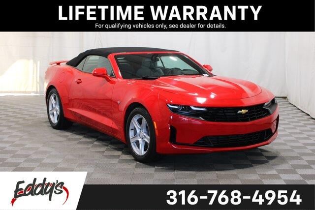 2023 Chevrolet Camaro LT — photo 1 of 13