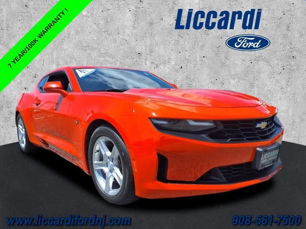 2021 Chevrolet Camaro LT — photo 1 of 13