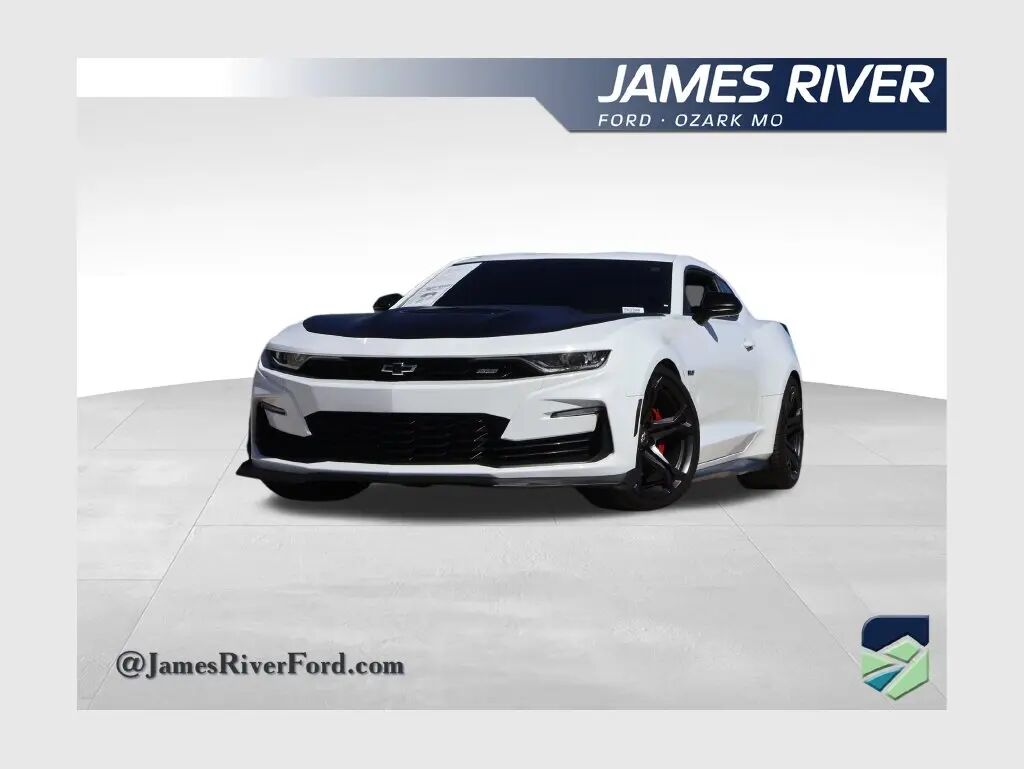 2021 Chevrolet Camaro SS — photo 1 of 13