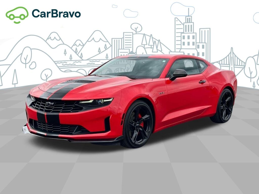 2021 Chevrolet Camaro LT1 — photo 1 of 7