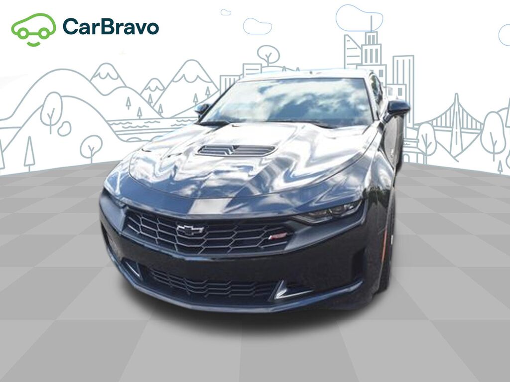 2023 Chevrolet Camaro LT1 — photo 1 of 7