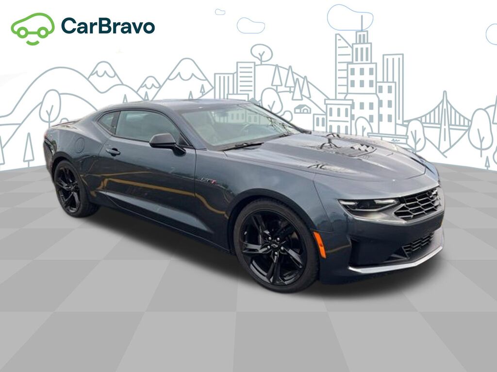 2020 Chevrolet Camaro LT1 — photo 1 of 7