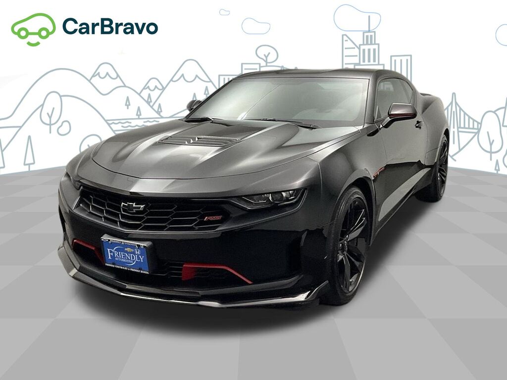 2022 Chevrolet Camaro LT1 — photo 1 of 7