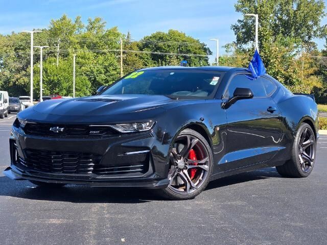 2022 Chevrolet Camaro SS — photo 1 of 13