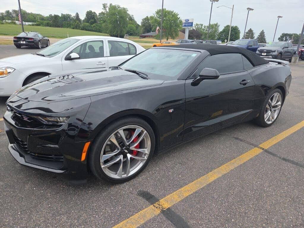 2020 Chevrolet Camaro SS — photo 1 of 1