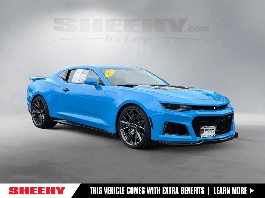 2022 Chevrolet Camaro ZL1 — photo 1 of 10