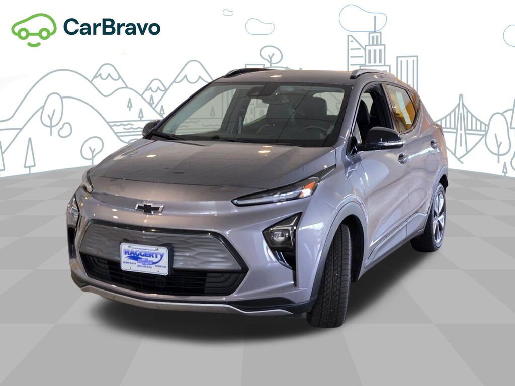 2023 Chevrolet Bolt EUV LT — photo 1 of 7