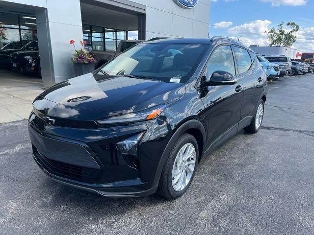 2023 Chevrolet Bolt EUV LT