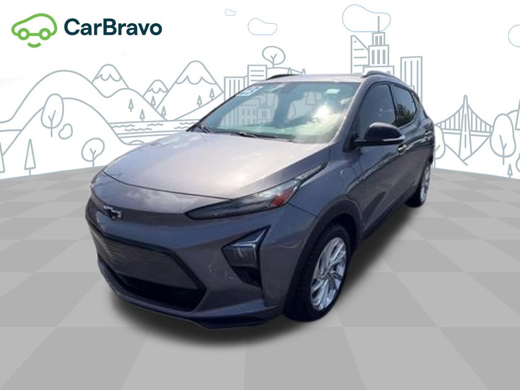 2023 Chevrolet Bolt EUV LT — photo 1 of 7
