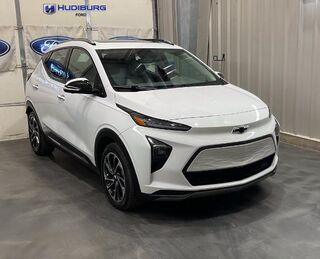 2023 Chevrolet Bolt EUV Premier — photo 1 of 13