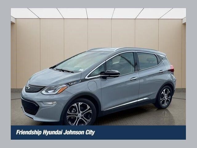 2020 Chevrolet Bolt EV Premier — photo 1 of 13
