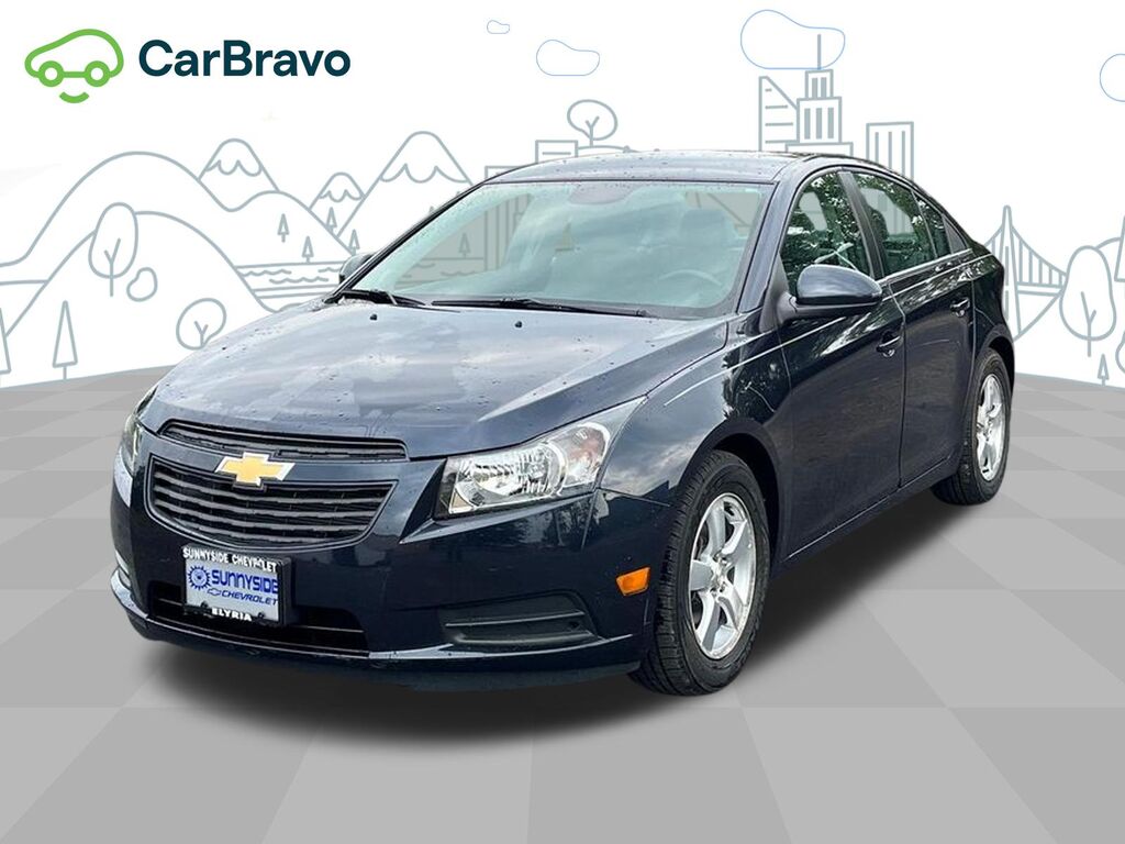 2013 Chevrolet Cruze 1LT — photo 1 of 7