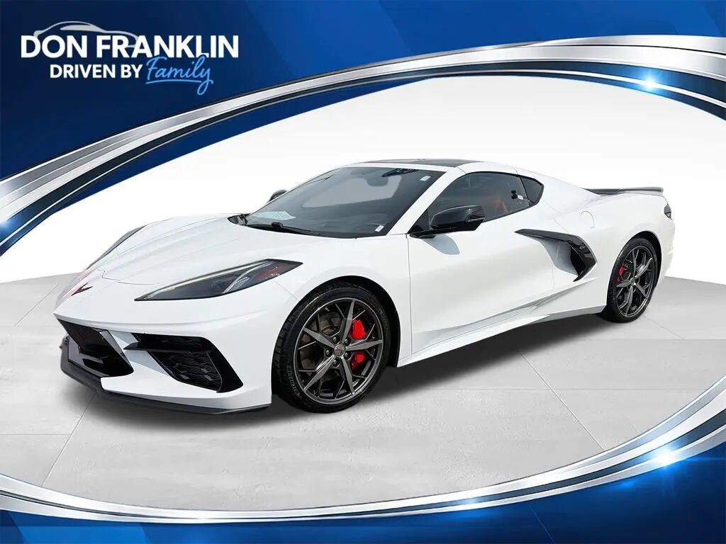 2020 Chevrolet Corvette Stingray — photo 1 of 13
