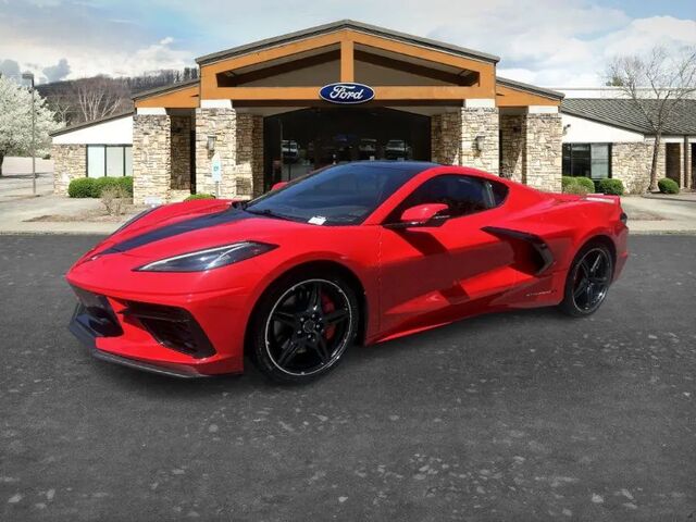2021 Chevrolet Corvette Stingray — photo 1 of 13