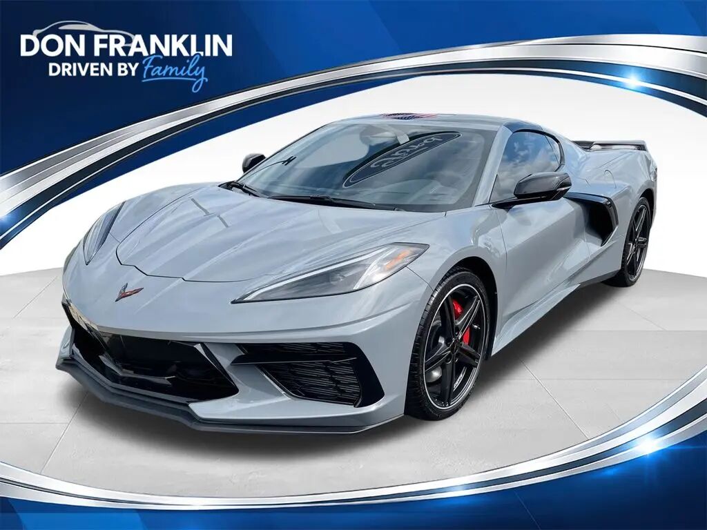 2024 Chevrolet Corvette Stingray — photo 1 of 13