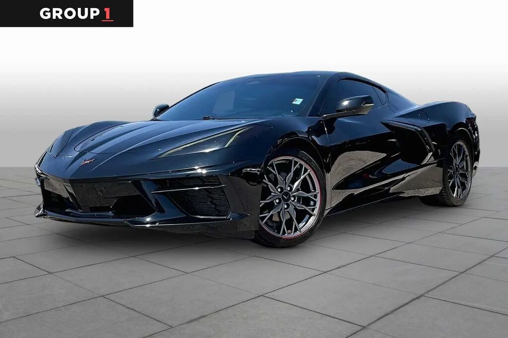 2024 Chevrolet Corvette Stingray — photo 1 of 13