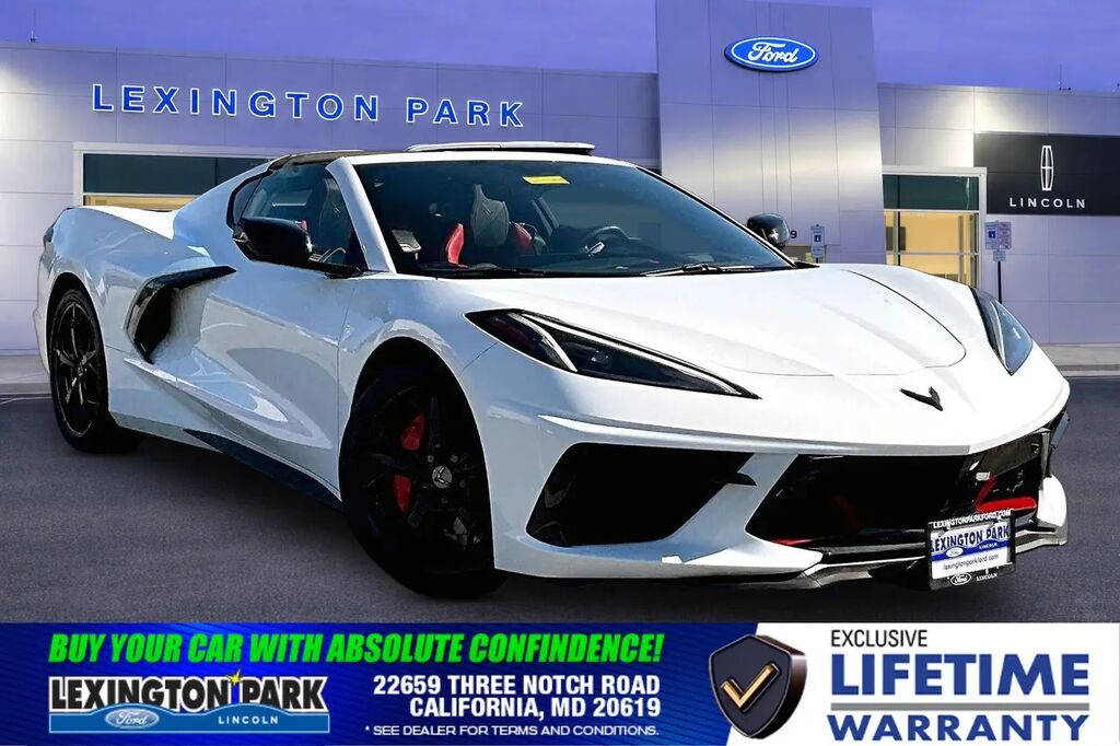 2022 Chevrolet Corvette Stingray — photo 1 of 13
