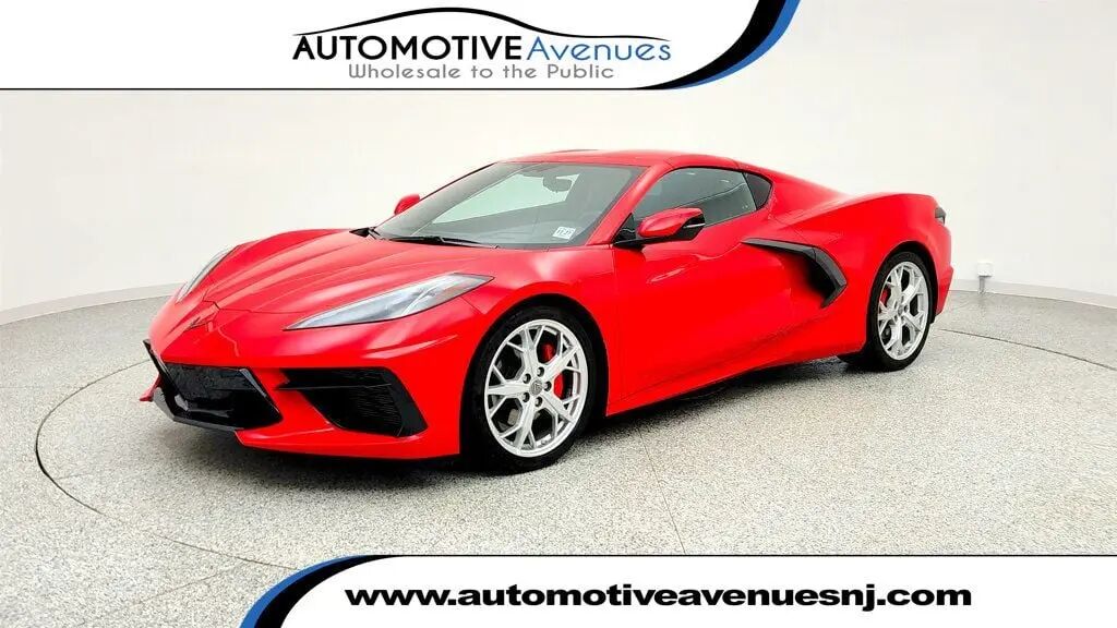 2022 Chevrolet Corvette Stingray — photo 1 of 13