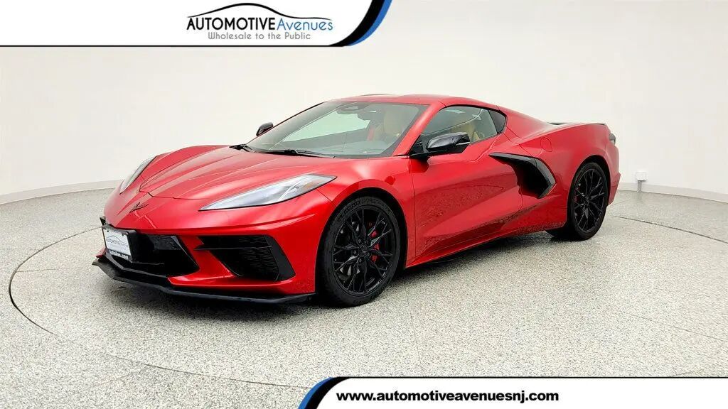 2025 Chevrolet Corvette Stingray — photo 1 of 13