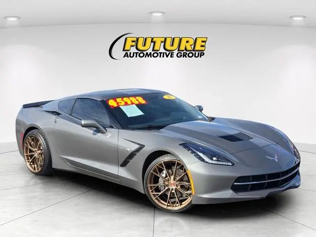 2016 Chevrolet Corvette Stingray — photo 1 of 13