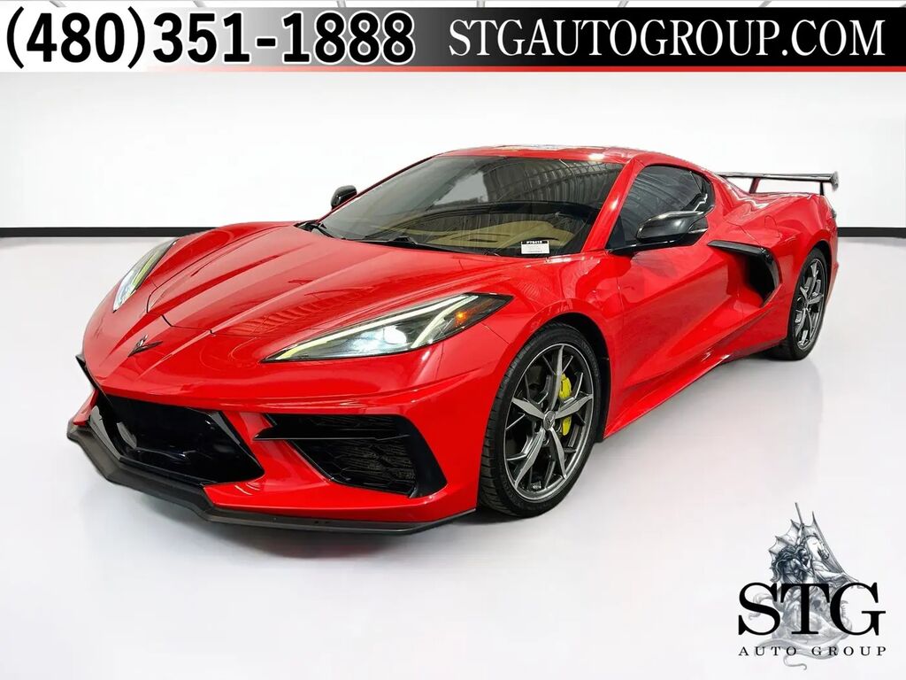 2021 Chevrolet Corvette Stingray — photo 1 of 13
