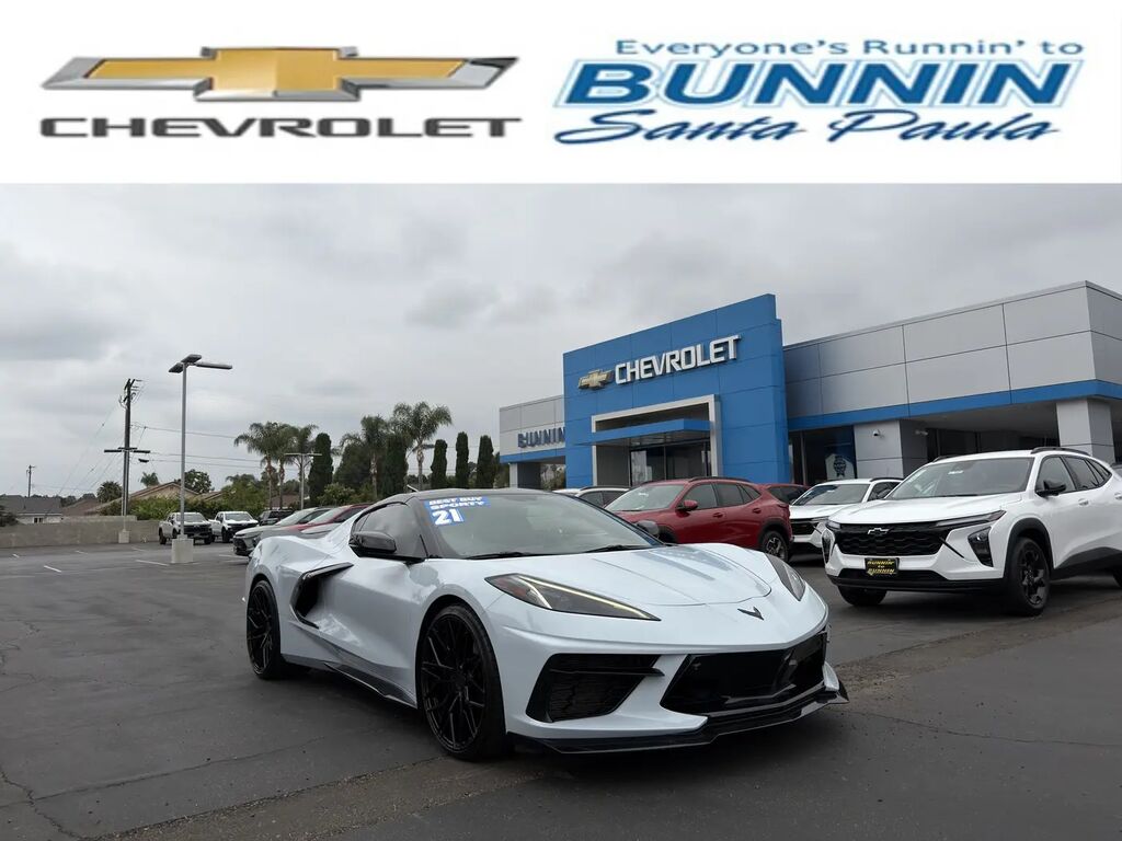 2021 Chevrolet Corvette Stingray — photo 1 of 13