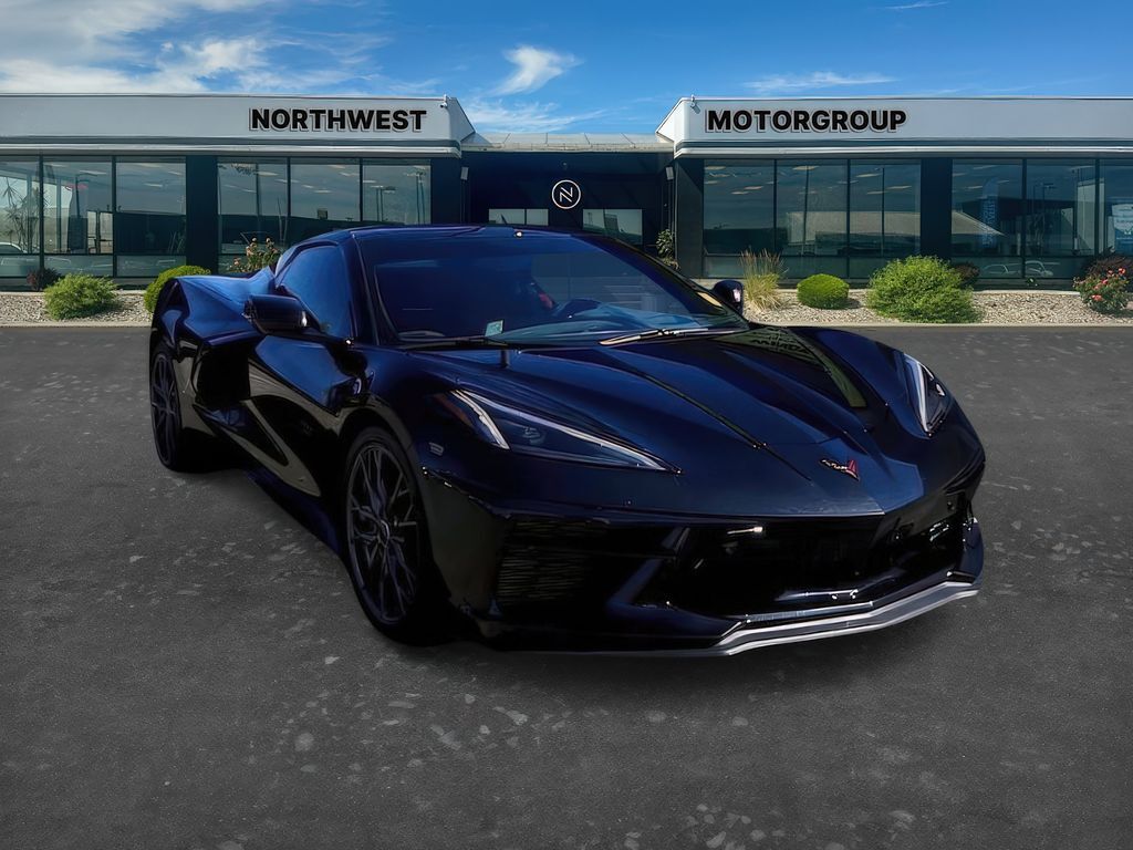 2023 Chevrolet Corvette — photo 1 of 13