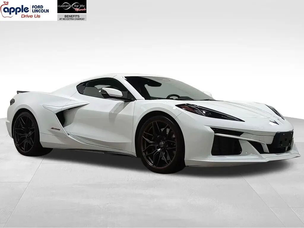 2025 Chevrolet Corvette Z06 — photo 1 of 13