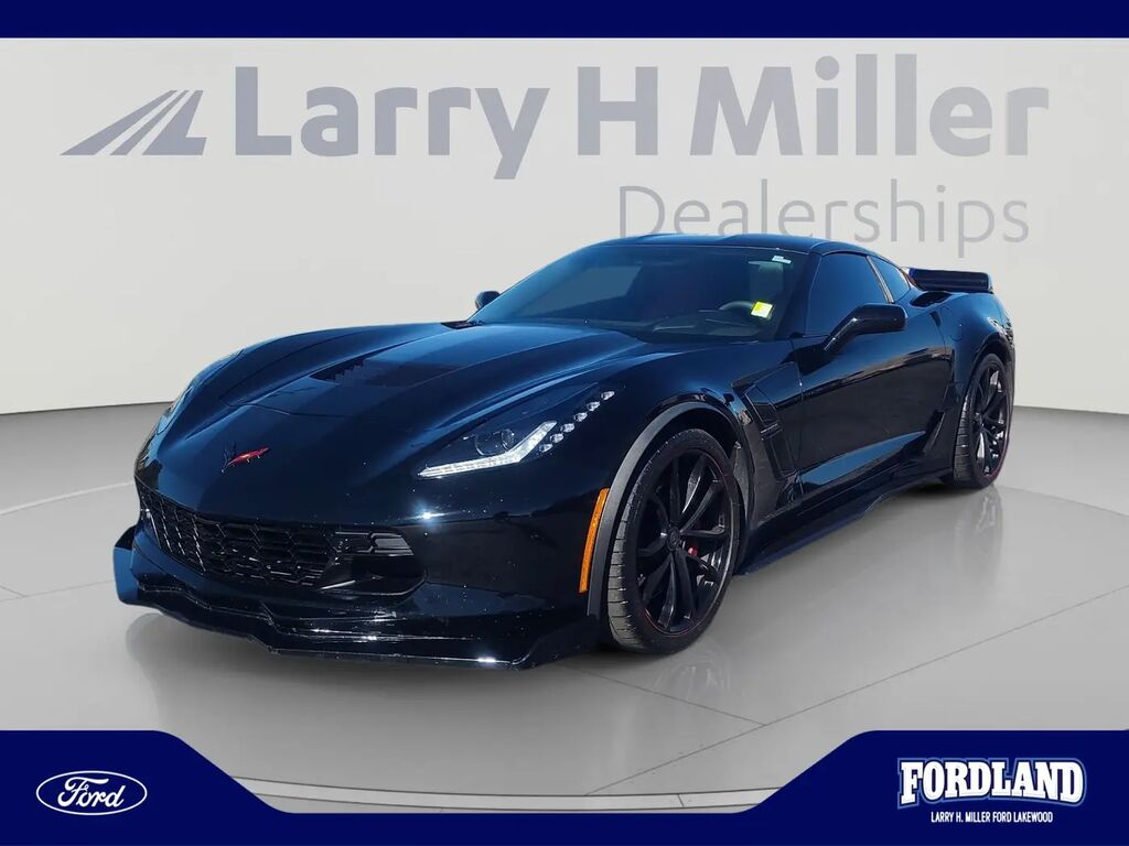 2017 Chevrolet Corvette Grand Sport — photo 1 of 13