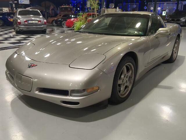 2000 Chevrolet Corvette Base