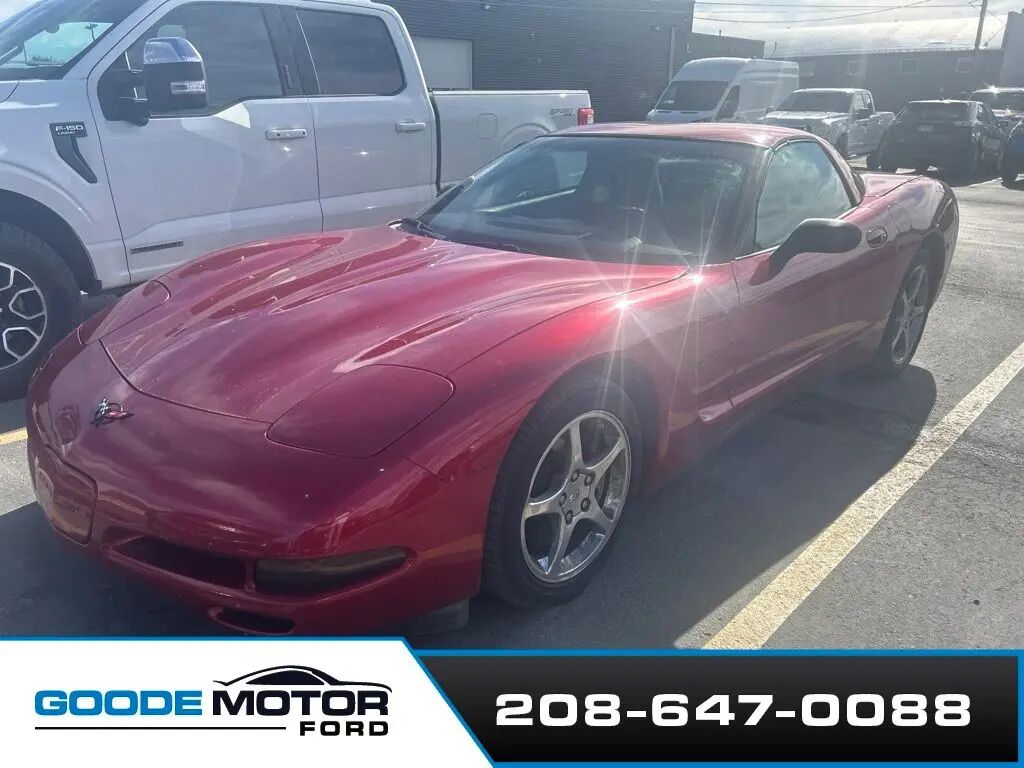 2001 Chevrolet Corvette Base — photo 1 of 6