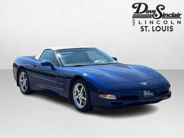 2004 Chevrolet Corvette Base