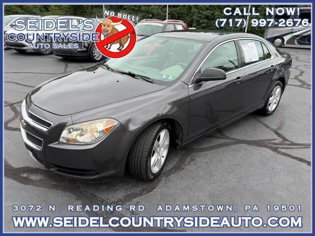 2010 Chevrolet Malibu LS — photo 1 of 13