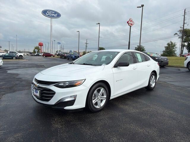 2022 Chevrolet Malibu LS