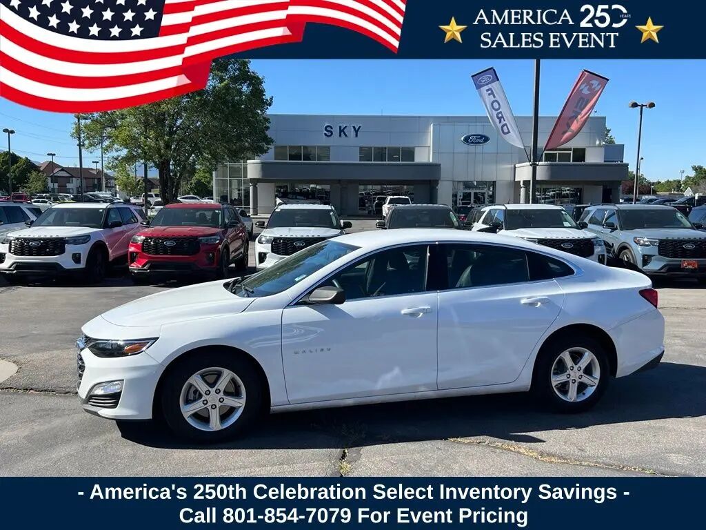 2024 Chevrolet Malibu LS — photo 1 of 15