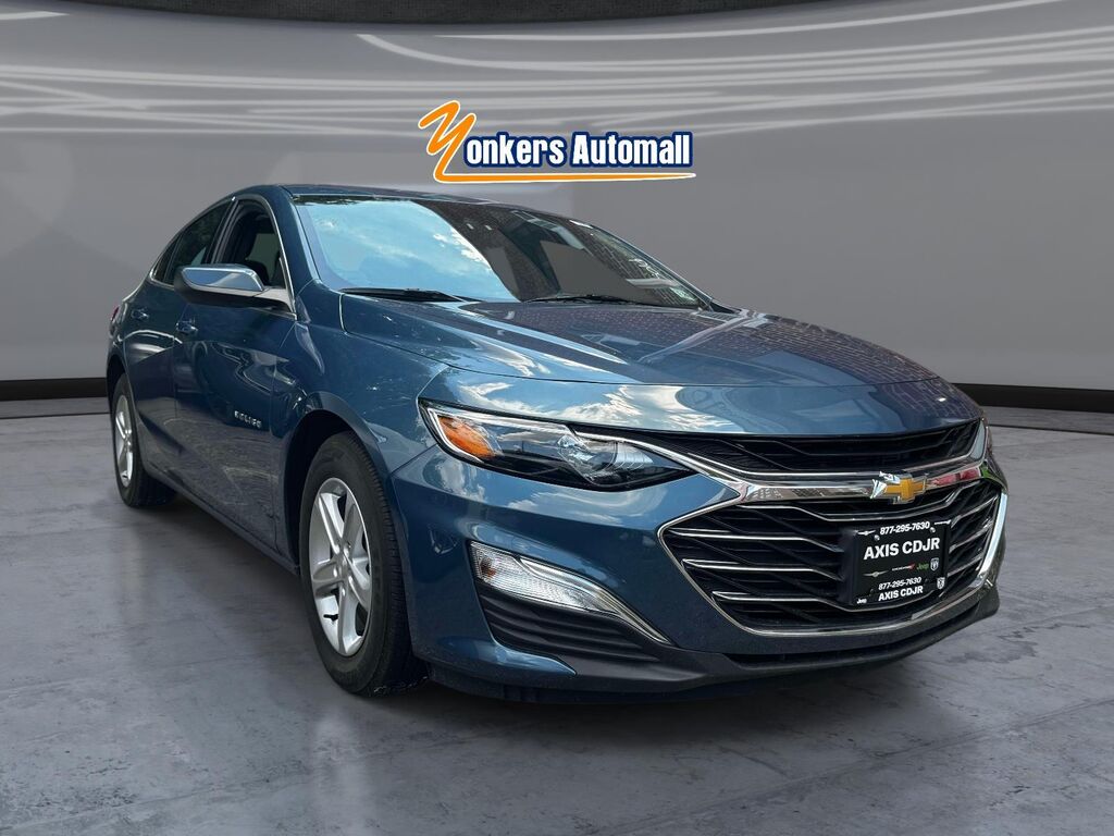 2024 Chevrolet Malibu LS — photo 1 of 26