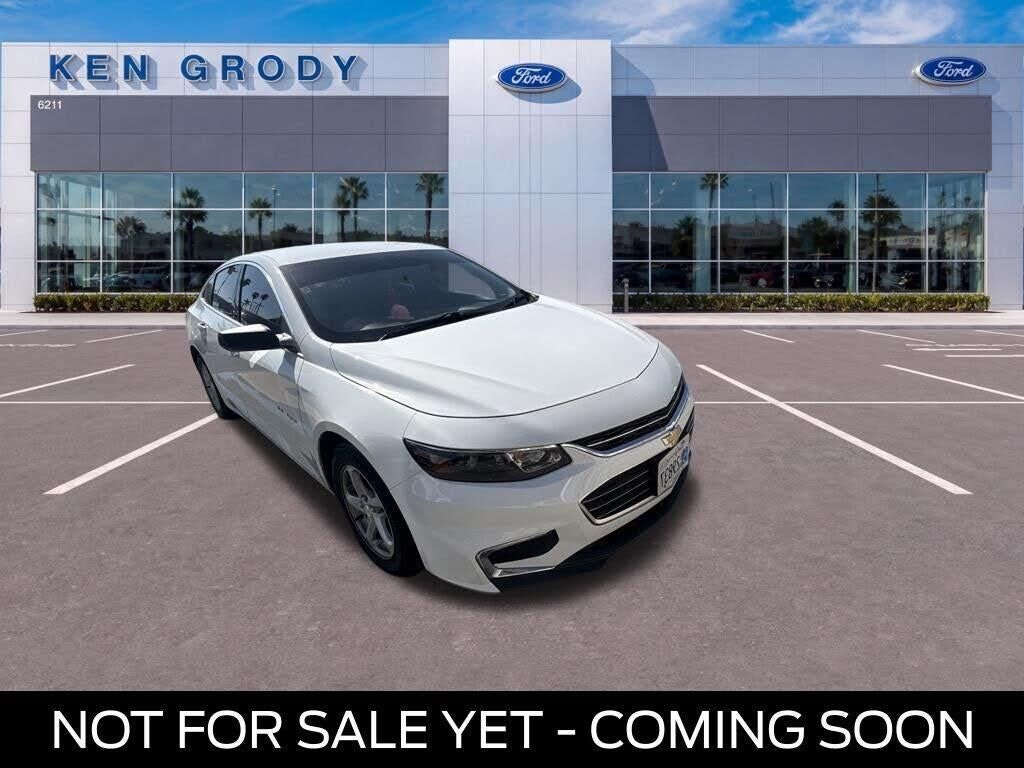 2017 Chevrolet Malibu LS — photo 1 of 1