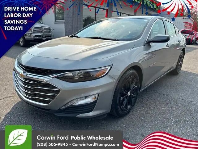 2024 Chevrolet Malibu LT — photo 1 of 13