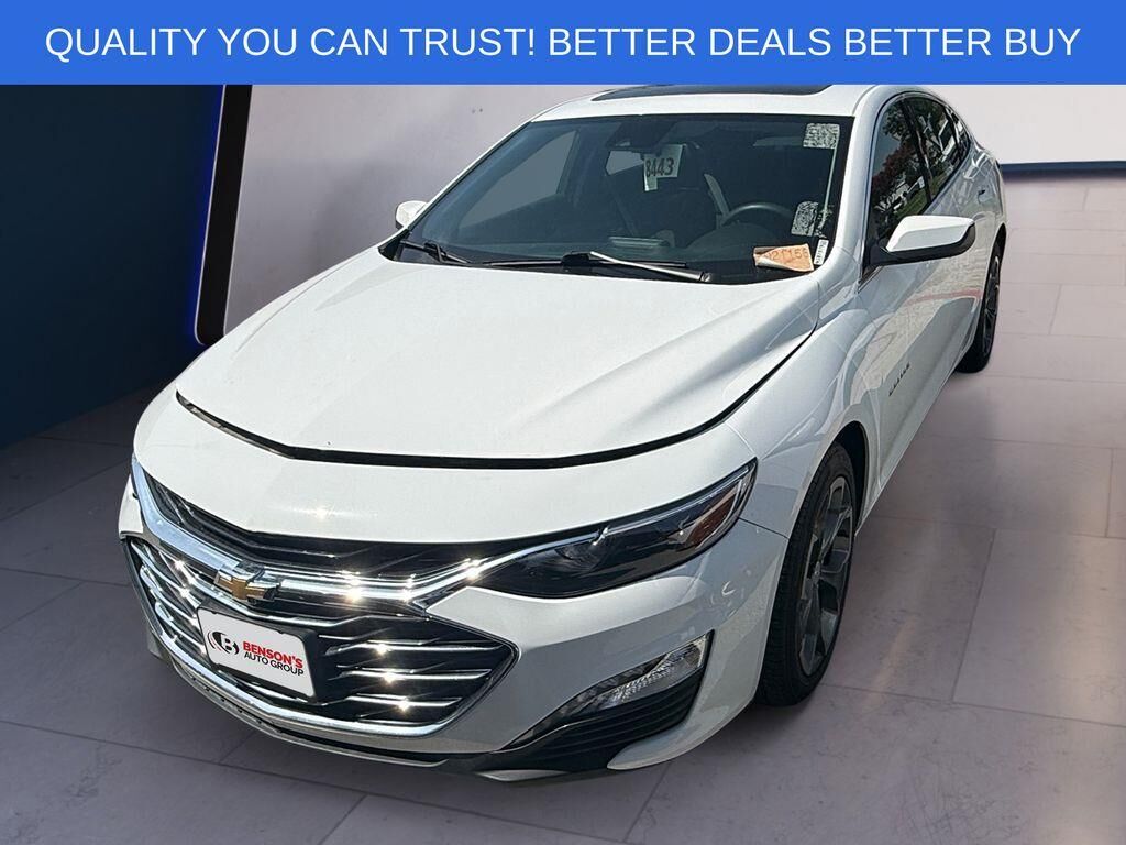 2024 Chevrolet Malibu LT — photo 1 of 13