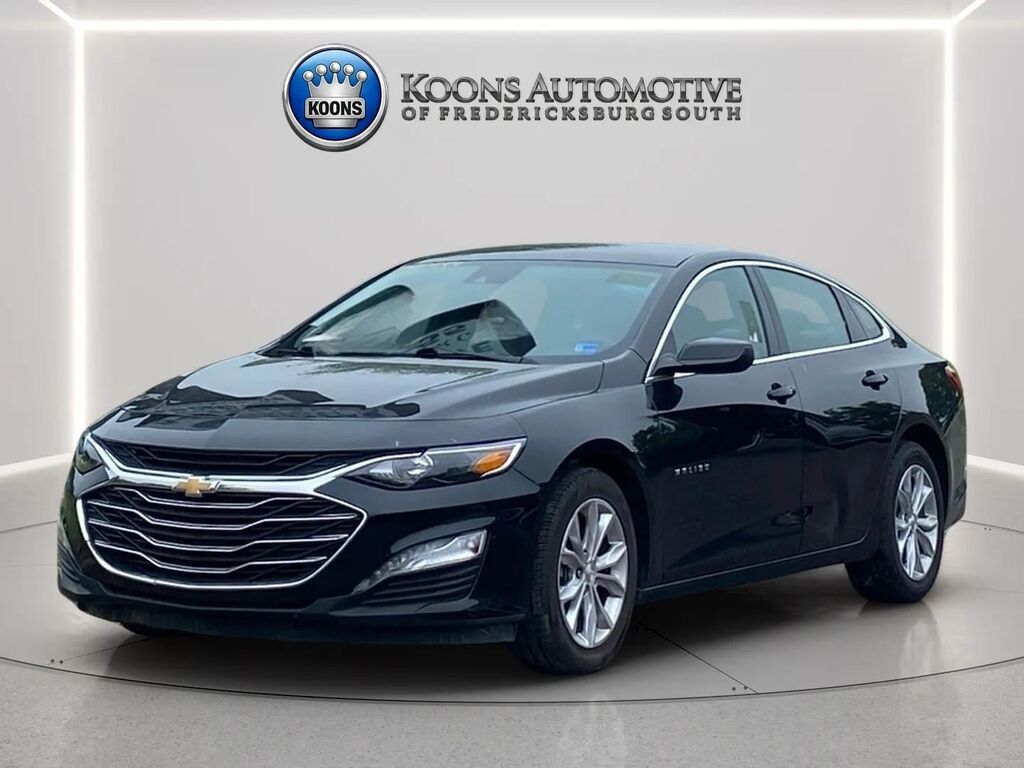 2025 Chevrolet Malibu 1LT — photo 1 of 13