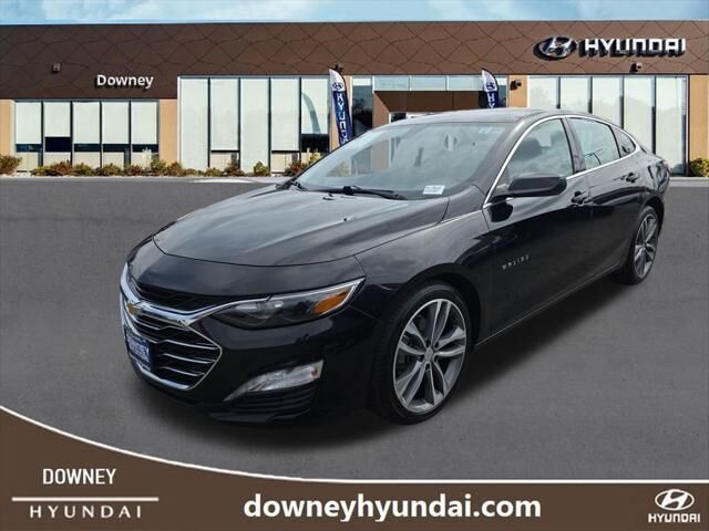 2022 Chevrolet Malibu LT — photo 1 of 13